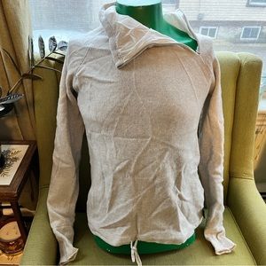 Holebrook Sweden sweater